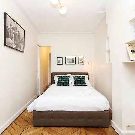 Bnbnova - 1br With Balcony - Notre - Dame Apartmán
